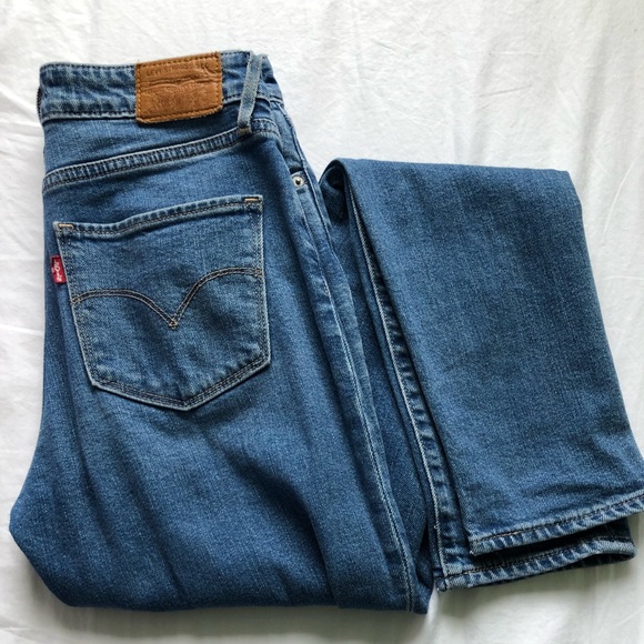 Levi Jeans - Picture 3 of 4